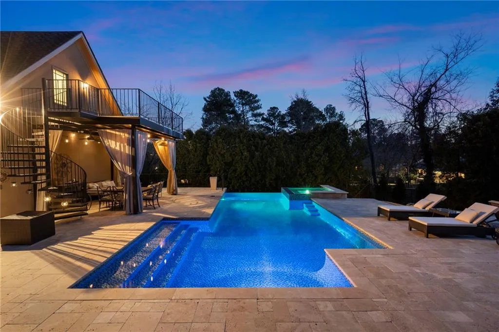 Pool house