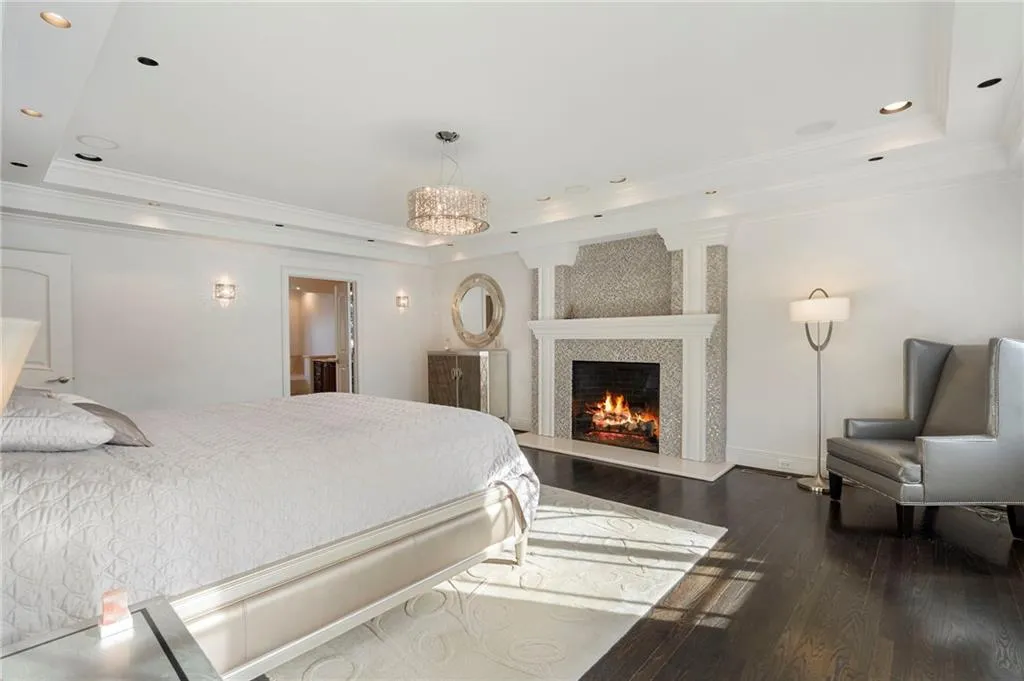 790 Glenairy Drive, Atlanta, Georgia 30328, 5 Bedrooms Bedrooms, ,6 BathroomsBathrooms,Residential,Sold,790 Glenairy Drive,7716846