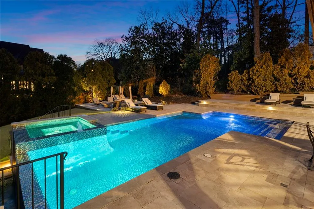 Mosaic pool and spa added in 2015.