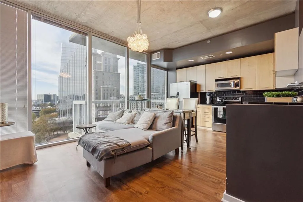 3324 Peachtree Road Ne Unit 1306, Atlanta, Georgia 30326, 1 Bedroom Bedrooms, 0 ,1 BathroomBathrooms,Residential,For Sale,3324 Peachtree Road Ne Unit 1306,7692547