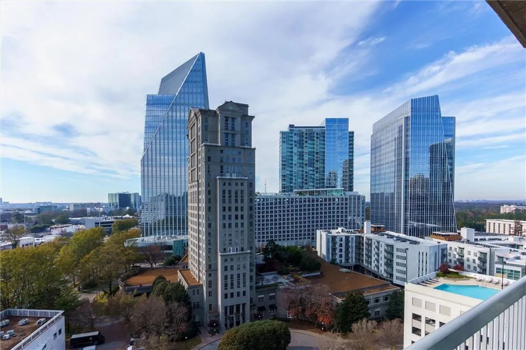 3324 Peachtree Road Ne Unit 1306, Atlanta, Georgia 30326, 1 Bedroom Bedrooms, 0 ,1 BathroomBathrooms,Residential,For Sale,3324 Peachtree Road Ne Unit 1306,7692547