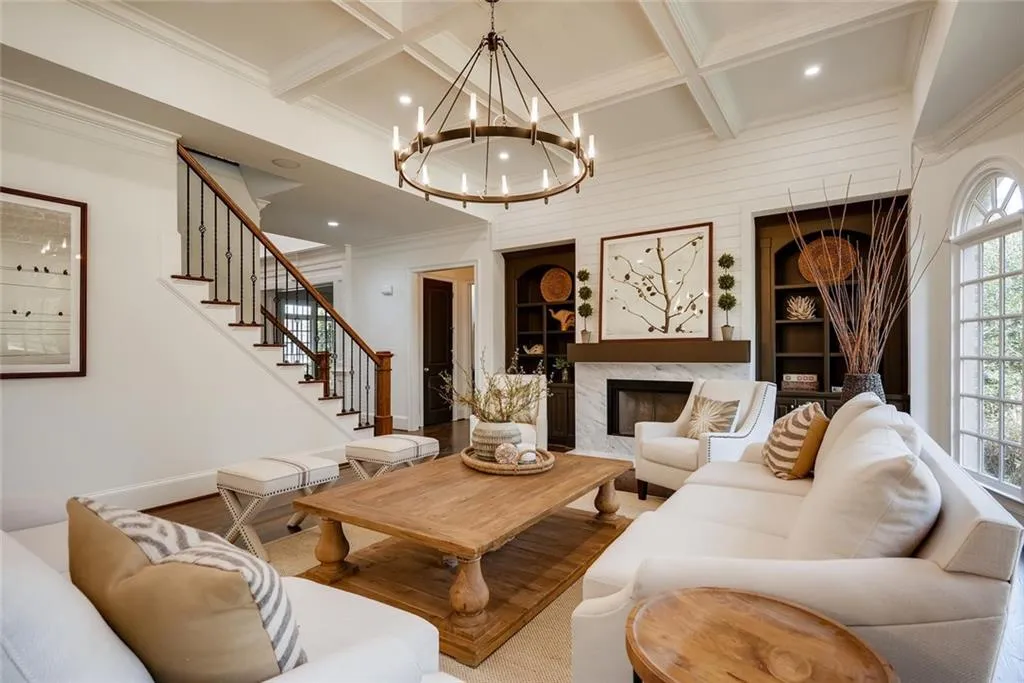 4731 Mystic Drive, Sandy Springs, Georgia 30342, 6 Bedrooms Bedrooms, ,6 BathroomsBathrooms,Residential,Sold,4731 Mystic Drive,6658978