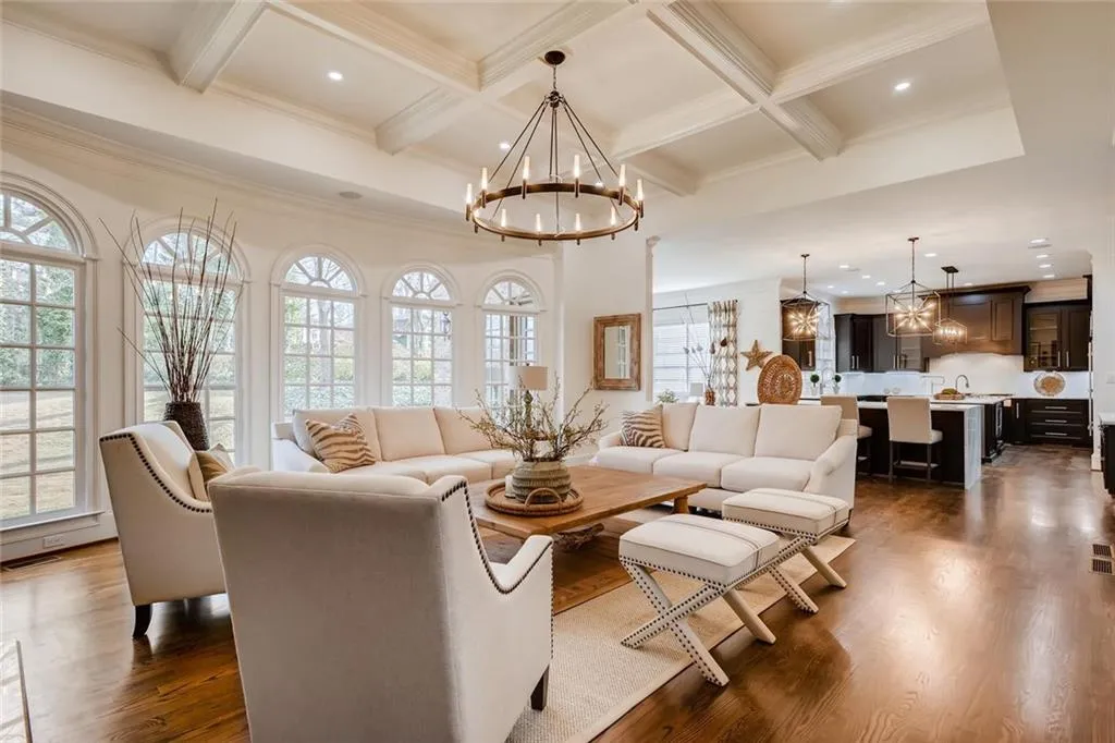 4731 Mystic Drive, Sandy Springs, Georgia 30342, 6 Bedrooms Bedrooms, ,6 BathroomsBathrooms,Residential,Sold,4731 Mystic Drive,6658978