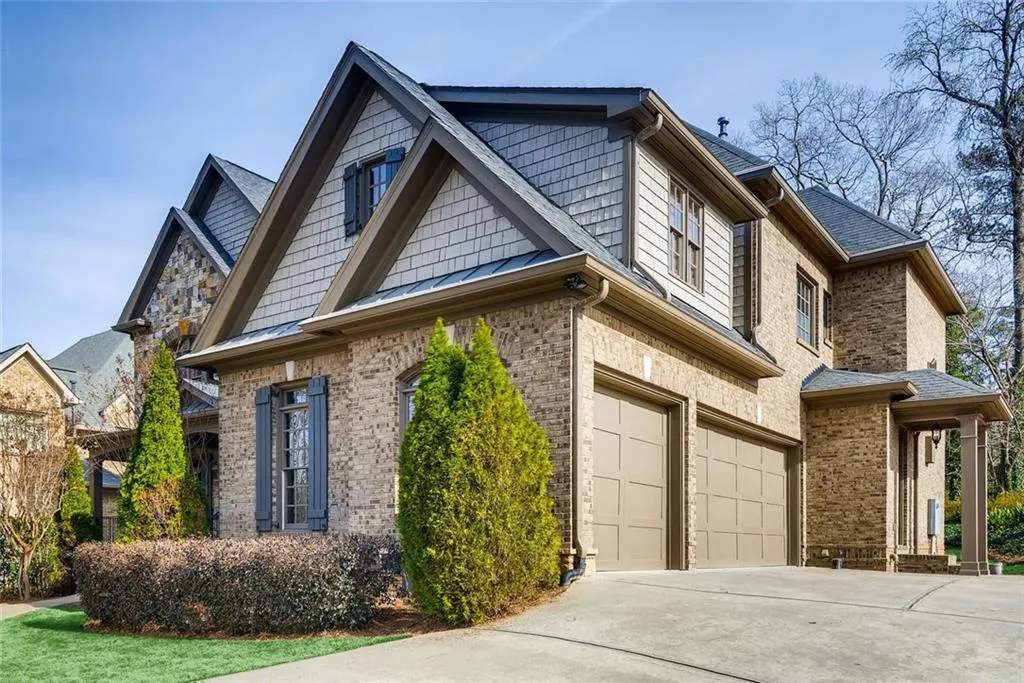 4731 Mystic Drive, Sandy Springs, Georgia 30342, 6 Bedrooms Bedrooms, ,6 BathroomsBathrooms,Residential,Sold,4731 Mystic Drive,6658978