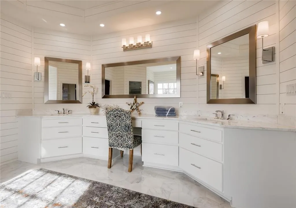 4731 Mystic Drive, Sandy Springs, Georgia 30342, 6 Bedrooms Bedrooms, ,6 BathroomsBathrooms,Residential,Sold,4731 Mystic Drive,6658978