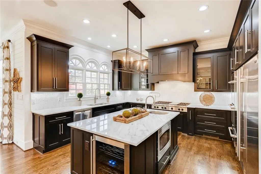 4731 Mystic Drive, Sandy Springs, Georgia 30342, 6 Bedrooms Bedrooms, ,6 BathroomsBathrooms,Residential,Sold,4731 Mystic Drive,6658978