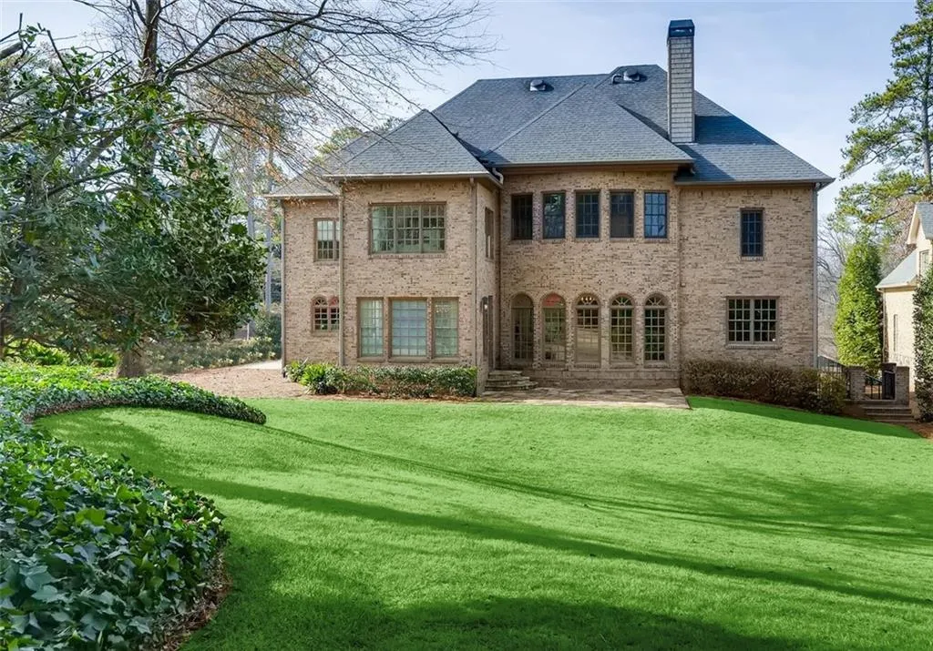 4731 Mystic Drive, Sandy Springs, Georgia 30342, 6 Bedrooms Bedrooms, ,6 BathroomsBathrooms,Residential,Sold,4731 Mystic Drive,6658978