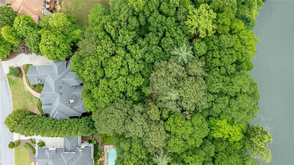 314 Caruso Court, Sandy Springs, Georgia 30350, 6 Bedrooms Bedrooms, ,5 BathroomsBathrooms,Residential,Sold,314 Caruso Court,7586219