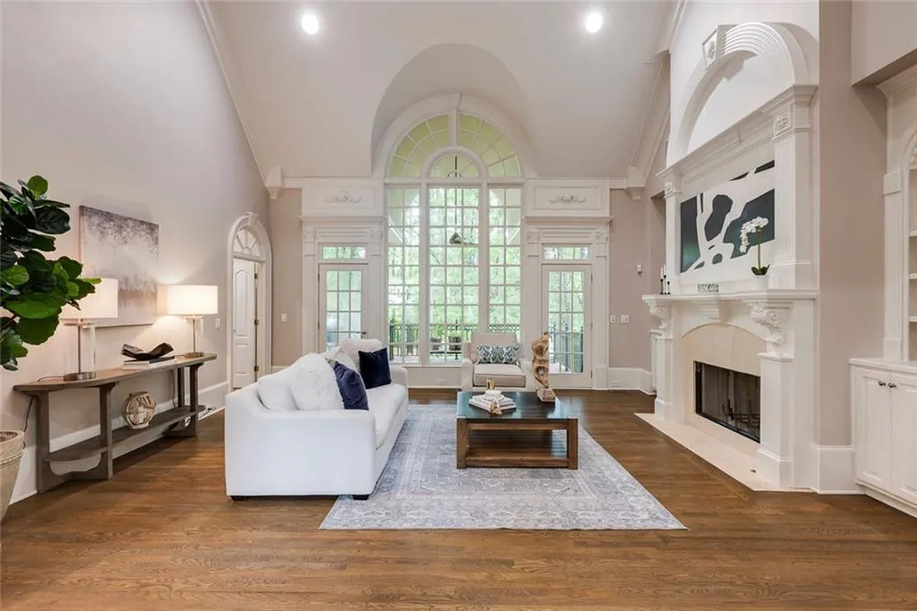 314 Caruso Court, Sandy Springs, Georgia 30350, 6 Bedrooms Bedrooms, ,5 BathroomsBathrooms,Residential,For Sale,314 Caruso Court,7586219