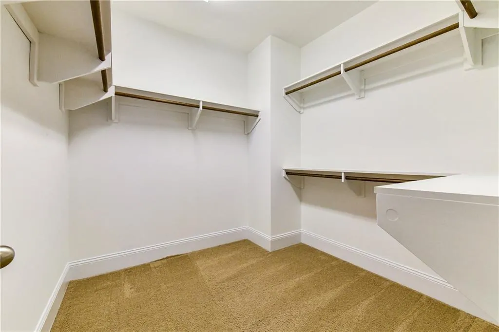 202 Alderwood Point, Atlanta, Georgia 30328, 3 Bedrooms Bedrooms, ,3 BathroomsBathrooms,Residential,Sold,202 Alderwood Point,6501656