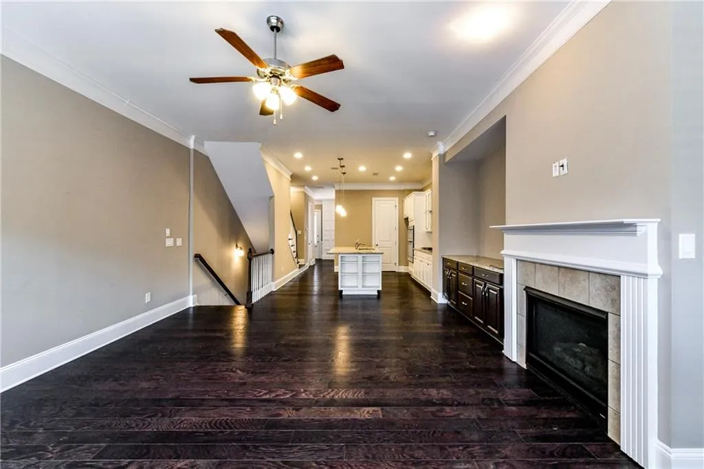 202 Alderwood Point, Atlanta, Georgia 30328, 3 Bedrooms Bedrooms, ,3 BathroomsBathrooms,Residential,Sold,202 Alderwood Point,6501656