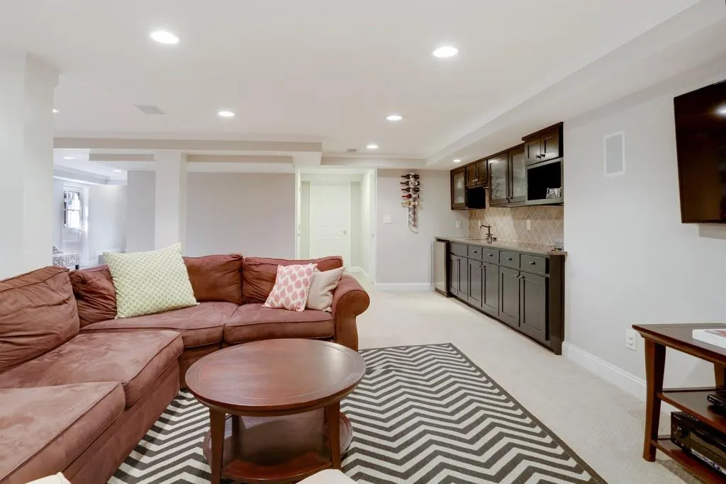 565 Franklin Road, Atlanta, Georgia 30342, 4 Bedrooms Bedrooms, ,3 BathroomsBathrooms,Residential,Sold,565 Franklin Road,5758139