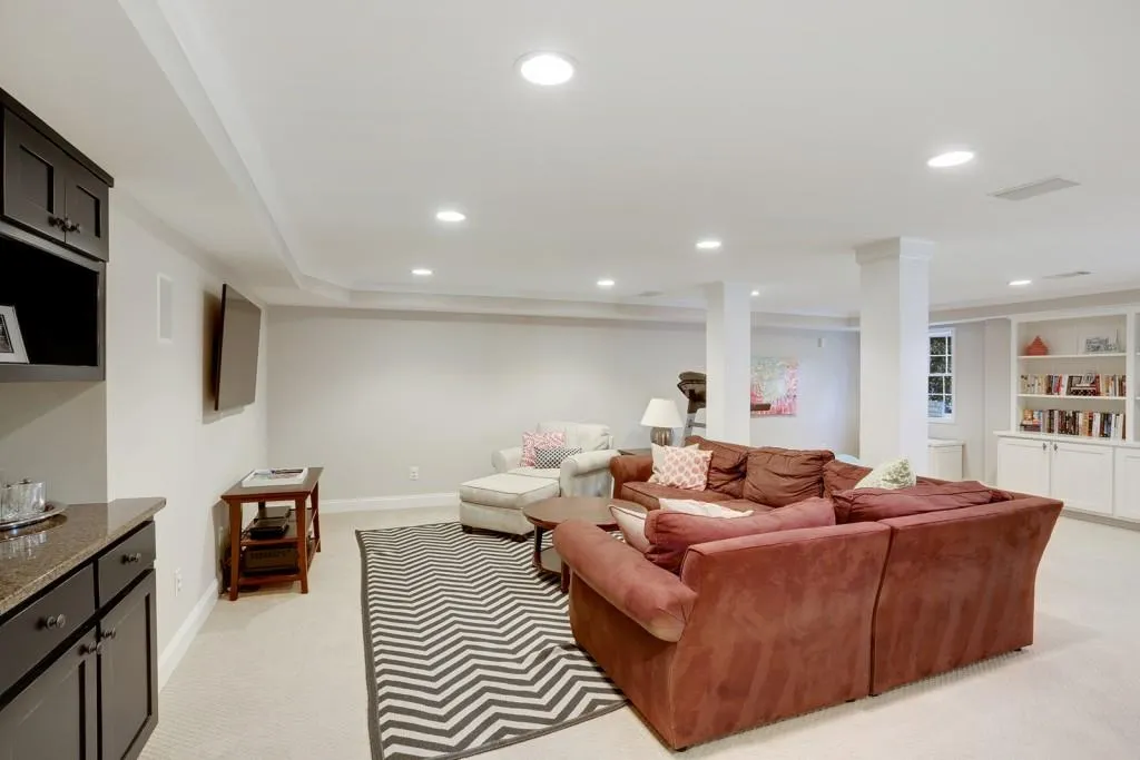 565 Franklin Road, Atlanta, Georgia 30342, 4 Bedrooms Bedrooms, ,3 BathroomsBathrooms,Residential,Sold,565 Franklin Road,5758139