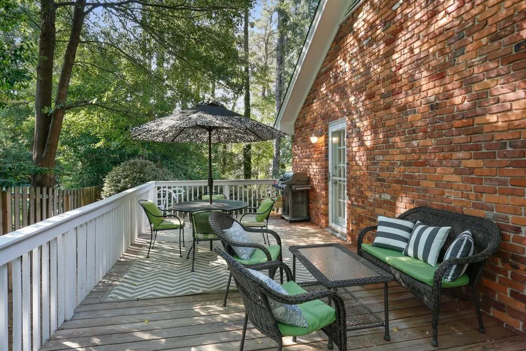 565 Franklin Road, Atlanta, Georgia 30342, 4 Bedrooms Bedrooms, ,3 BathroomsBathrooms,Residential,Sold,565 Franklin Road,5758139