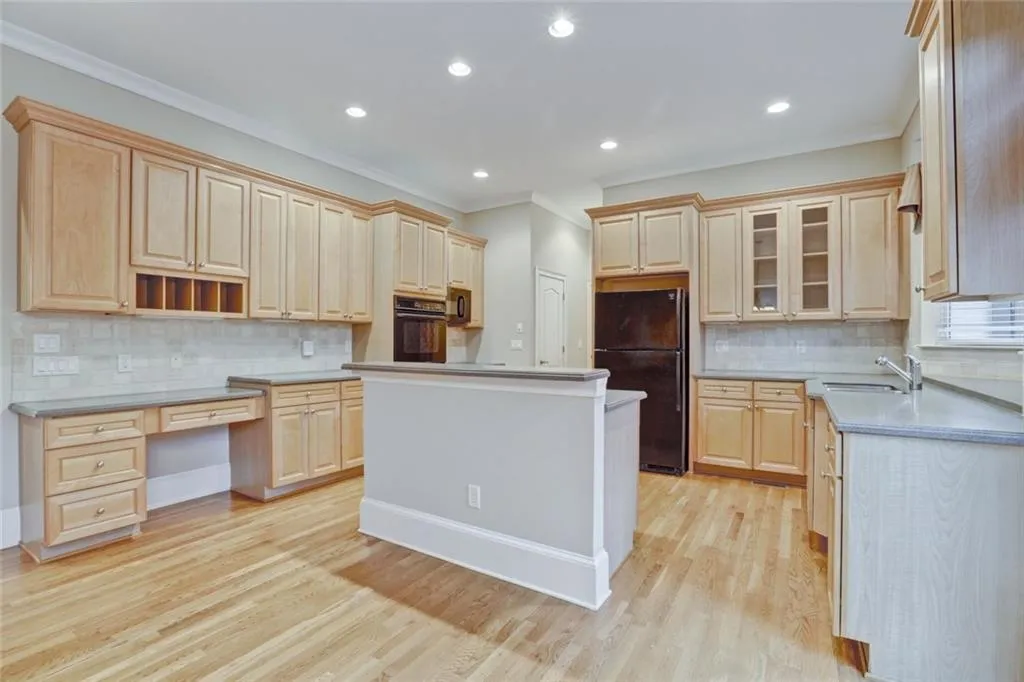 710 Glenferry Trail, Sandy Springs, Georgia 30328, 5 Bedrooms Bedrooms, ,5 BathroomsBathrooms,Residential,Sold,710 Glenferry Trail,5904770