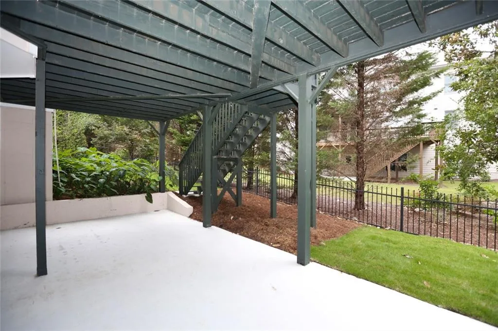 710 Glenferry Trail, Sandy Springs, Georgia 30328, 5 Bedrooms Bedrooms, ,5 BathroomsBathrooms,Residential,Sold,710 Glenferry Trail,5904770