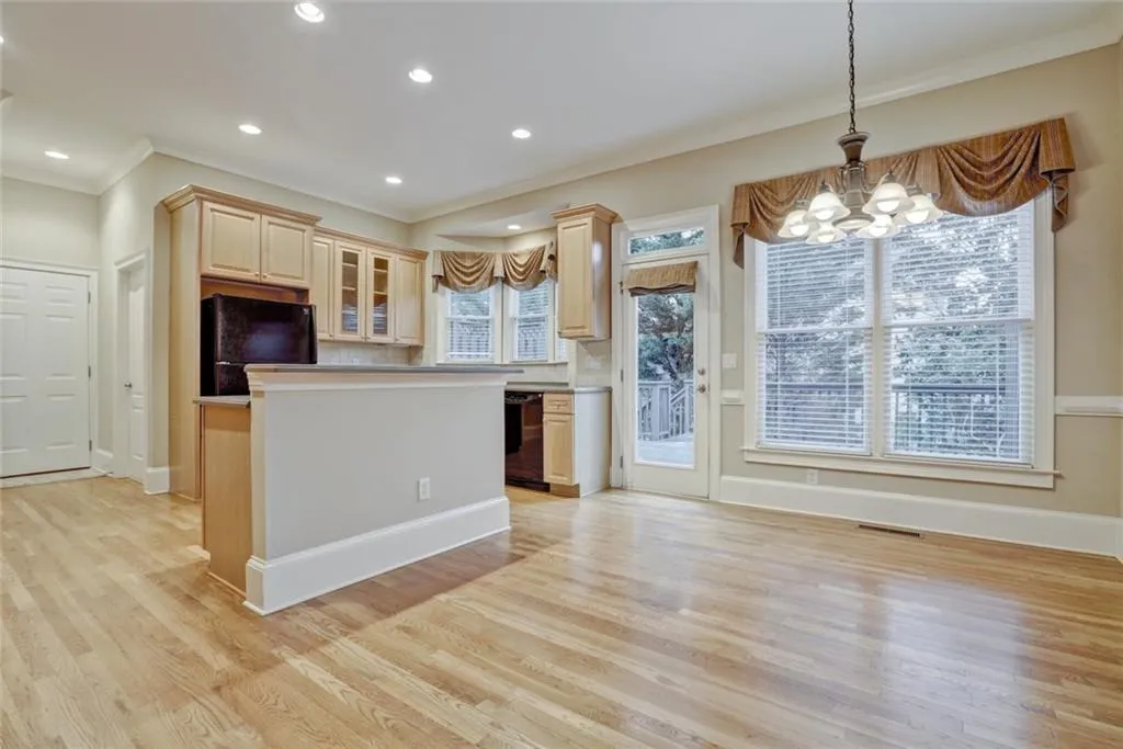 710 Glenferry Trail, Sandy Springs, Georgia 30328, 5 Bedrooms Bedrooms, ,5 BathroomsBathrooms,Residential,Sold,710 Glenferry Trail,5904770