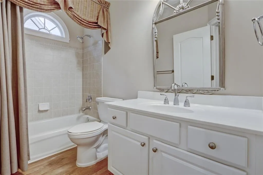 710 Glenferry Trail, Sandy Springs, Georgia 30328, 5 Bedrooms Bedrooms, ,5 BathroomsBathrooms,Residential,Sold,710 Glenferry Trail,5904770