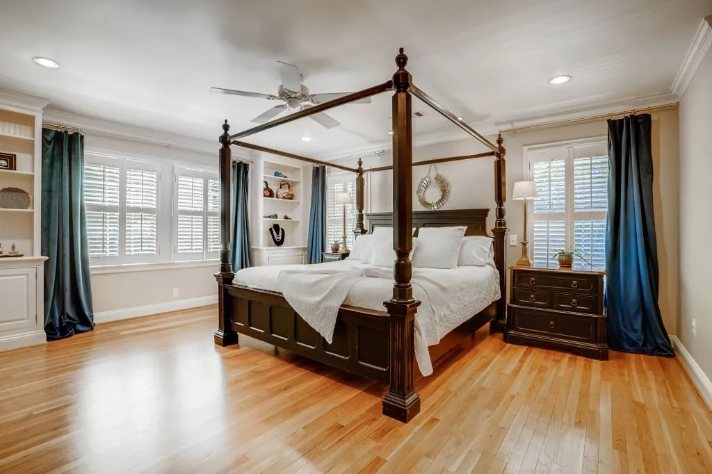 930 Edgewater Court, Sandy Springs, Georgia 30328, 5 Bedrooms Bedrooms, ,4 BathroomsBathrooms,Residential,Sold,930 Edgewater Court,6866838