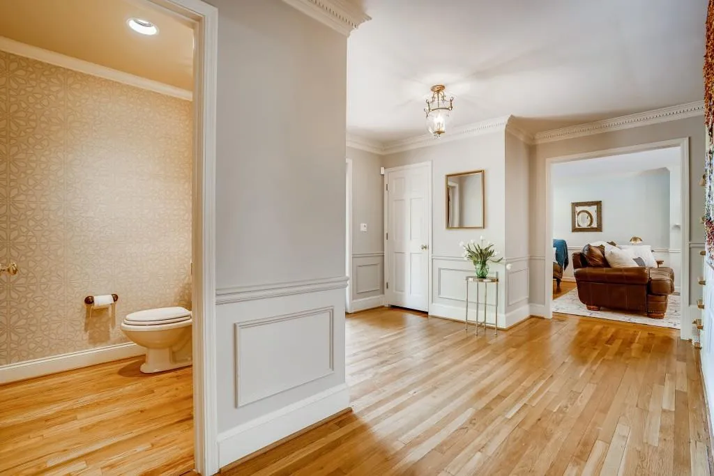 930 Edgewater Court, Sandy Springs, Georgia 30328, 5 Bedrooms Bedrooms, ,4 BathroomsBathrooms,Residential,Sold,930 Edgewater Court,6866838