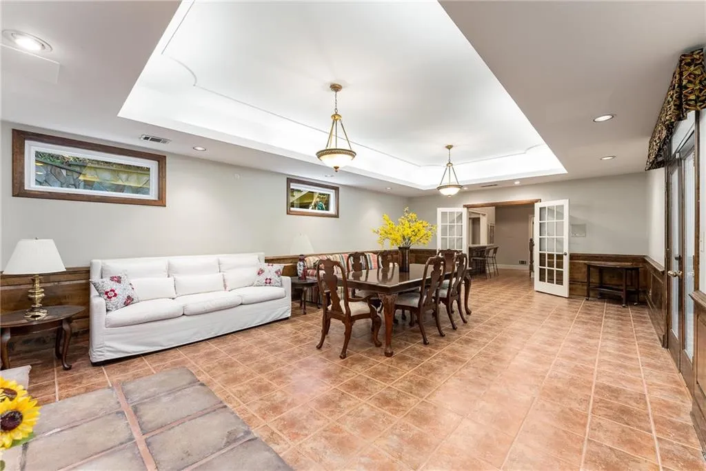 9035 River Run, Atlanta, Georgia 30350, 5 Bedrooms Bedrooms, ,4 BathroomsBathrooms,Residential,For Sale,9035 River Run,7729443