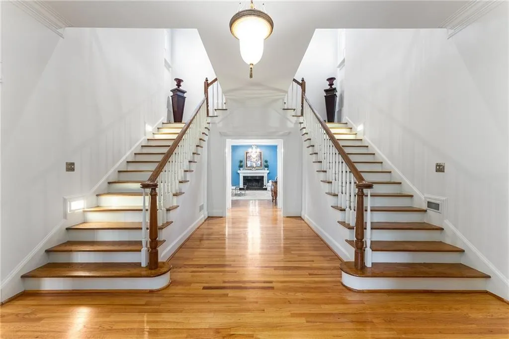 9035 River Run, Atlanta, Georgia 30350, 5 Bedrooms Bedrooms, ,4 BathroomsBathrooms,Residential,For Sale,9035 River Run,7729443