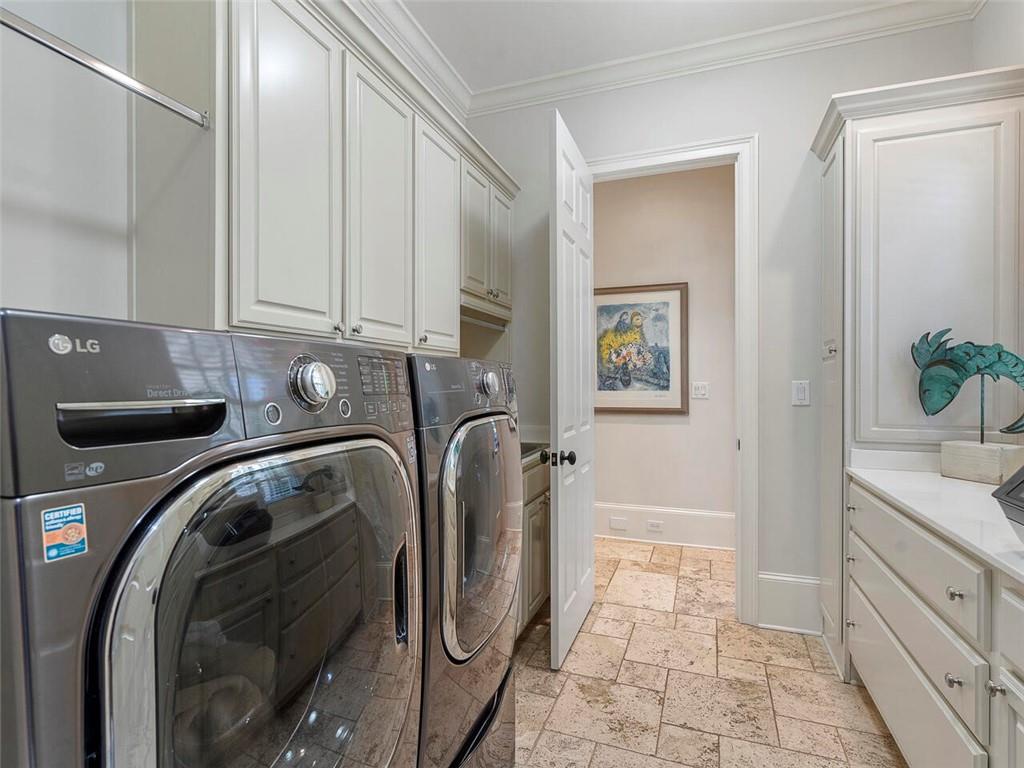 500 Chestnut Rose Lane, Atlanta, Georgia 30327, 7 Bedrooms Bedrooms, ,8 BathroomsBathrooms,Residential,Sold,500 Chestnut Rose Lane,7264731