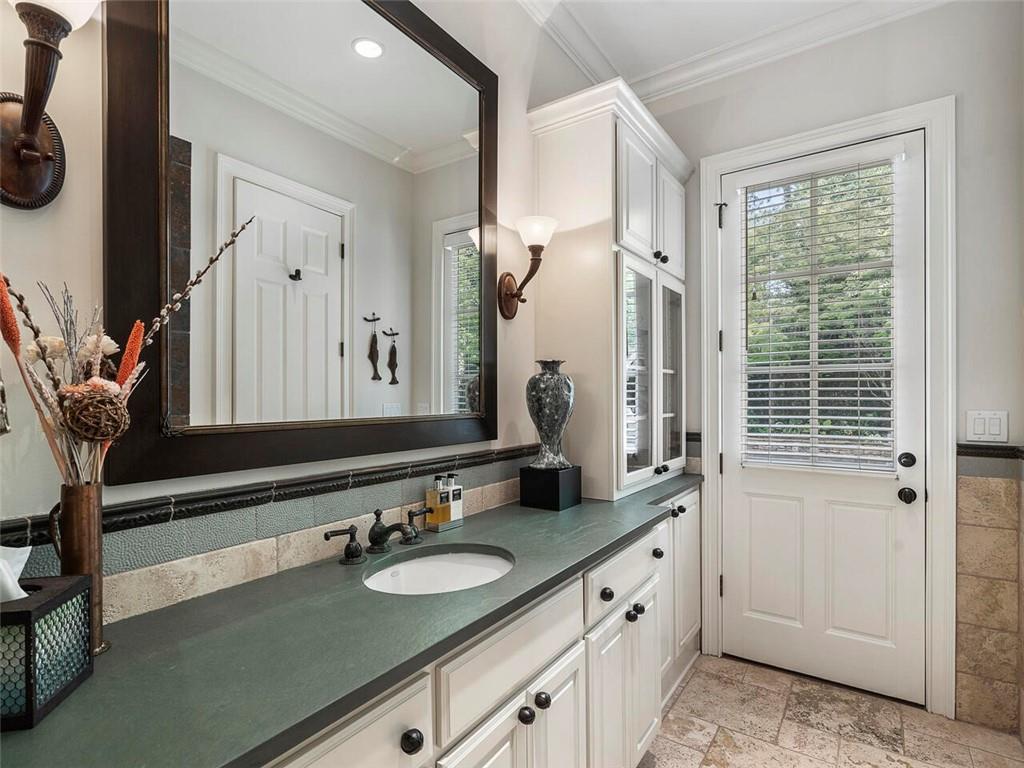 500 Chestnut Rose Lane, Atlanta, Georgia 30327, 7 Bedrooms Bedrooms, ,8 BathroomsBathrooms,Residential,Sold,500 Chestnut Rose Lane,7264731