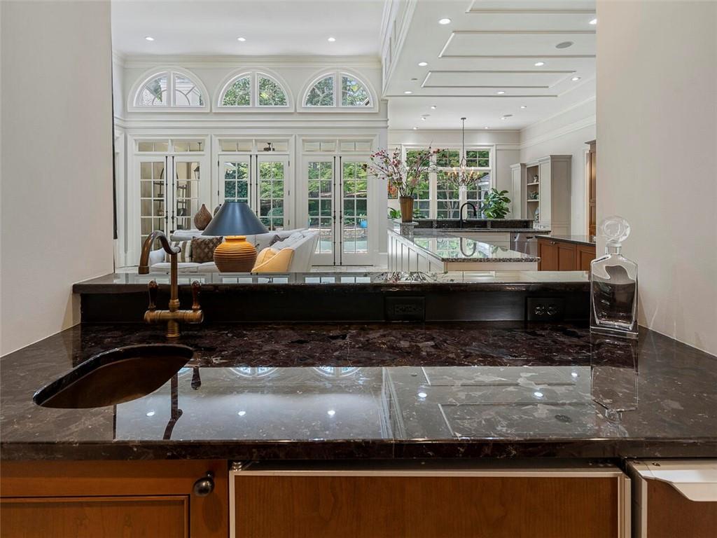 500 Chestnut Rose Lane, Atlanta, Georgia 30327, 7 Bedrooms Bedrooms, ,8 BathroomsBathrooms,Residential,Sold,500 Chestnut Rose Lane,7264731
