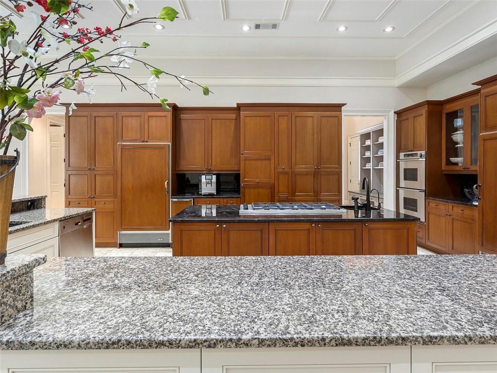 500 Chestnut Rose Lane, Atlanta, Georgia 30327, 7 Bedrooms Bedrooms, ,8 BathroomsBathrooms,Residential,Sold,500 Chestnut Rose Lane,7264731