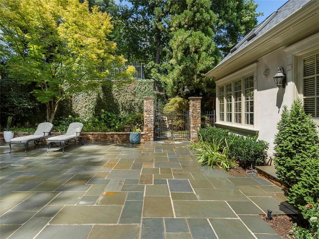 500 Chestnut Rose Lane, Atlanta, Georgia 30327, 7 Bedrooms Bedrooms, ,8 BathroomsBathrooms,Residential,Sold,500 Chestnut Rose Lane,7264731