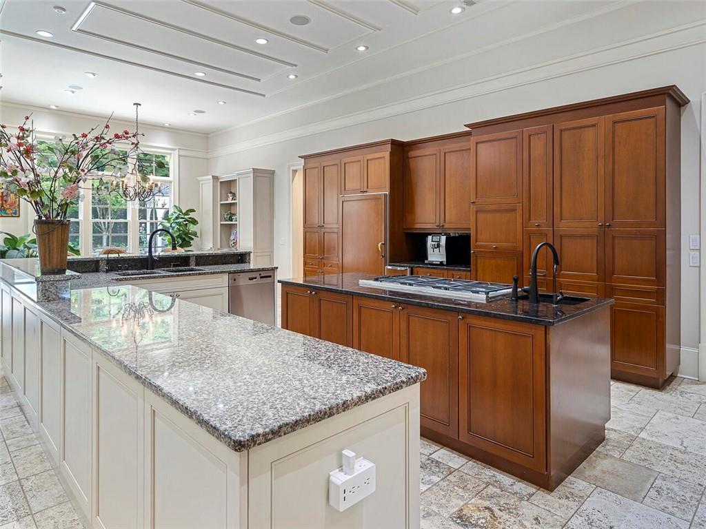 500 Chestnut Rose Lane, Atlanta, Georgia 30327, 7 Bedrooms Bedrooms, ,8 BathroomsBathrooms,Residential,Sold,500 Chestnut Rose Lane,7264731
