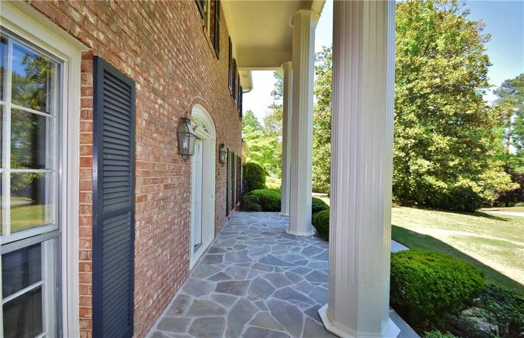 8150 Habersham Waters Road, Sandy Springs, Georgia 30350, 4 Bedrooms Bedrooms, ,3 BathroomsBathrooms,Residential,Sold,8150 Habersham Waters Road,6005859