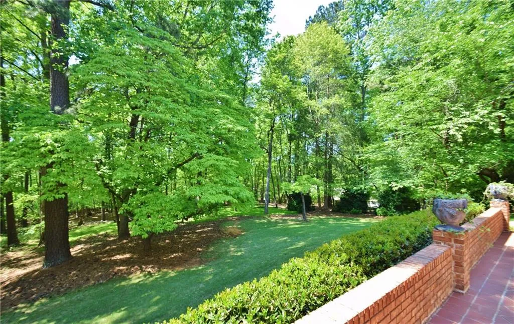 8150 Habersham Waters Road, Sandy Springs, Georgia 30350, 4 Bedrooms Bedrooms, ,3 BathroomsBathrooms,Residential,Sold,8150 Habersham Waters Road,6005859