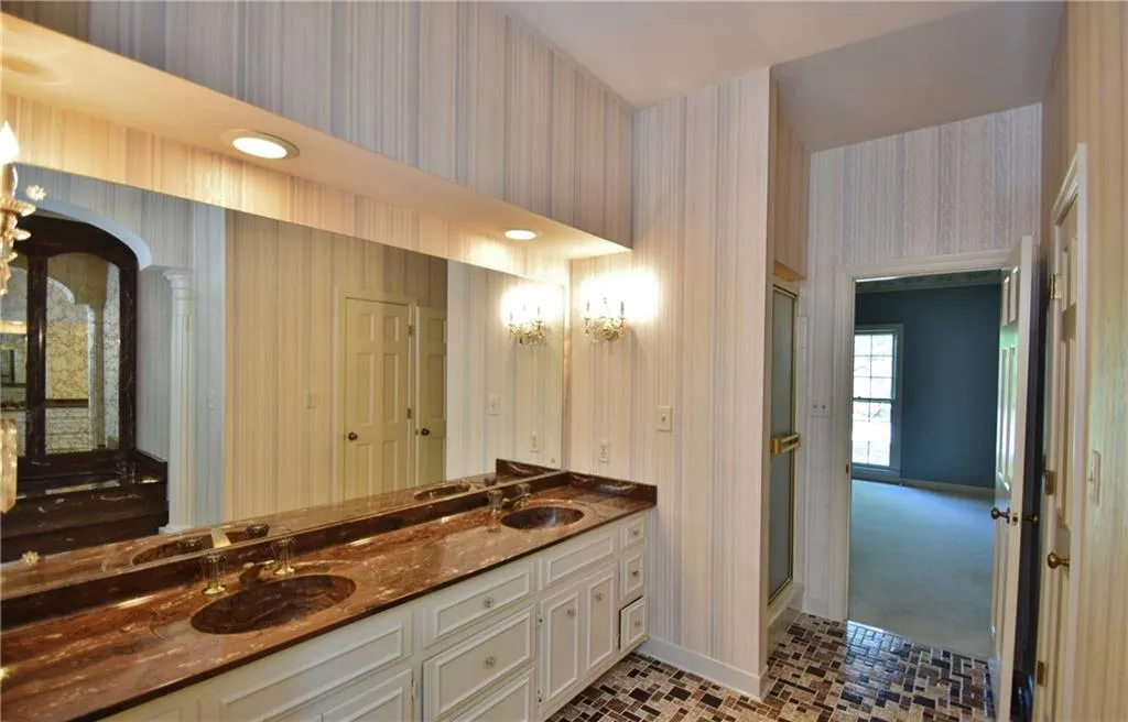 8150 Habersham Waters Road, Sandy Springs, Georgia 30350, 4 Bedrooms Bedrooms, ,3 BathroomsBathrooms,Residential,Sold,8150 Habersham Waters Road,6005859