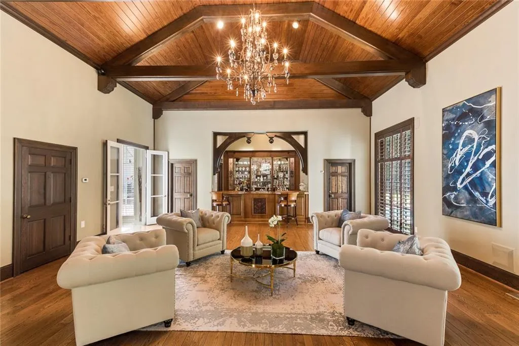 6330 Riverside Drive Nw, Sandy Springs, Georgia 30328, 6 Bedrooms Bedrooms, ,7 BathroomsBathrooms,Residential,Sold,6330 Riverside Drive Nw,6682224