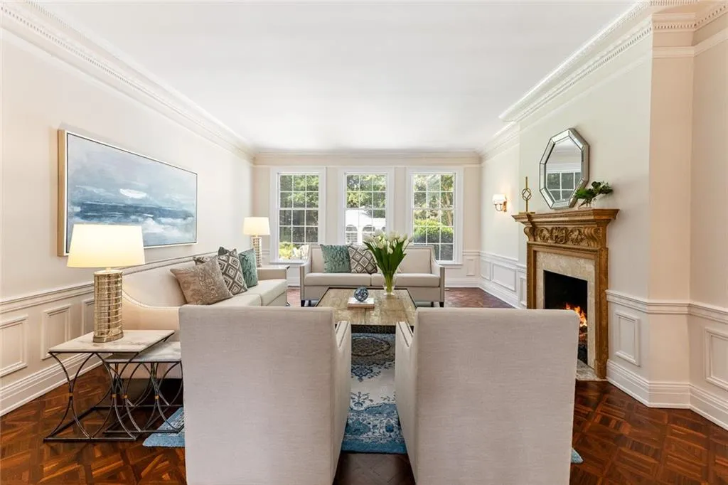 6330 Riverside Drive Nw, Sandy Springs, Georgia 30328, 6 Bedrooms Bedrooms, ,7 BathroomsBathrooms,Residential,Sold,6330 Riverside Drive Nw,6682224