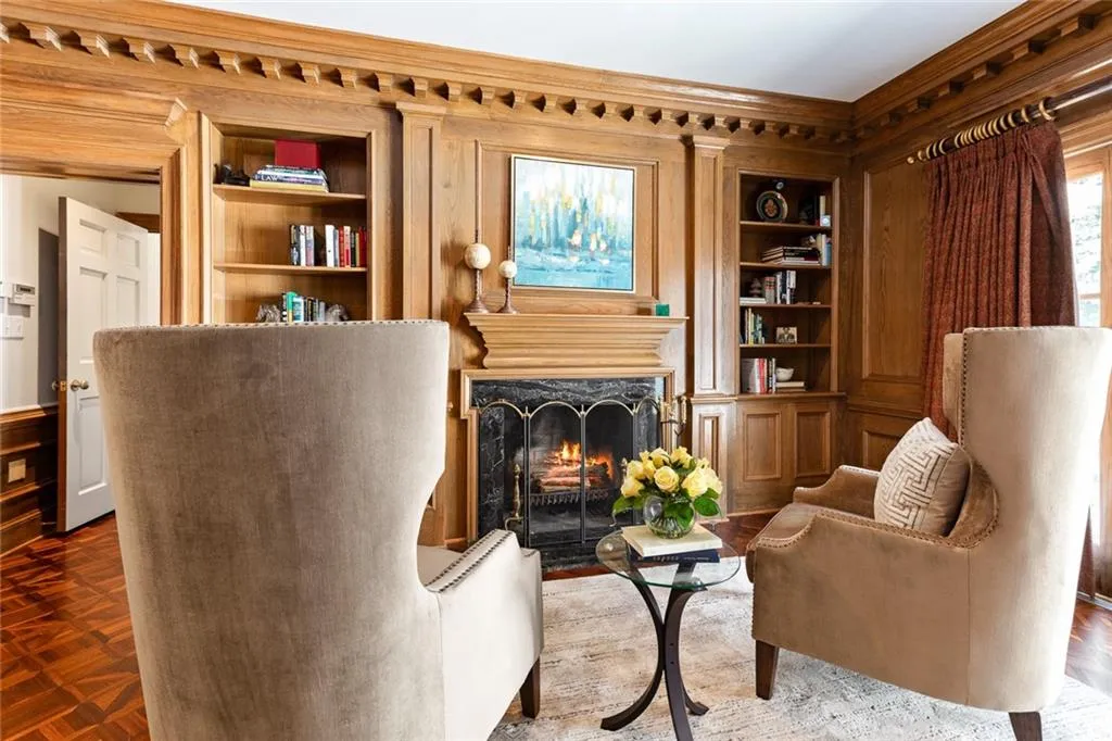 6330 Riverside Drive Nw, Sandy Springs, Georgia 30328, 6 Bedrooms Bedrooms, ,7 BathroomsBathrooms,Residential,Sold,6330 Riverside Drive Nw,6682224