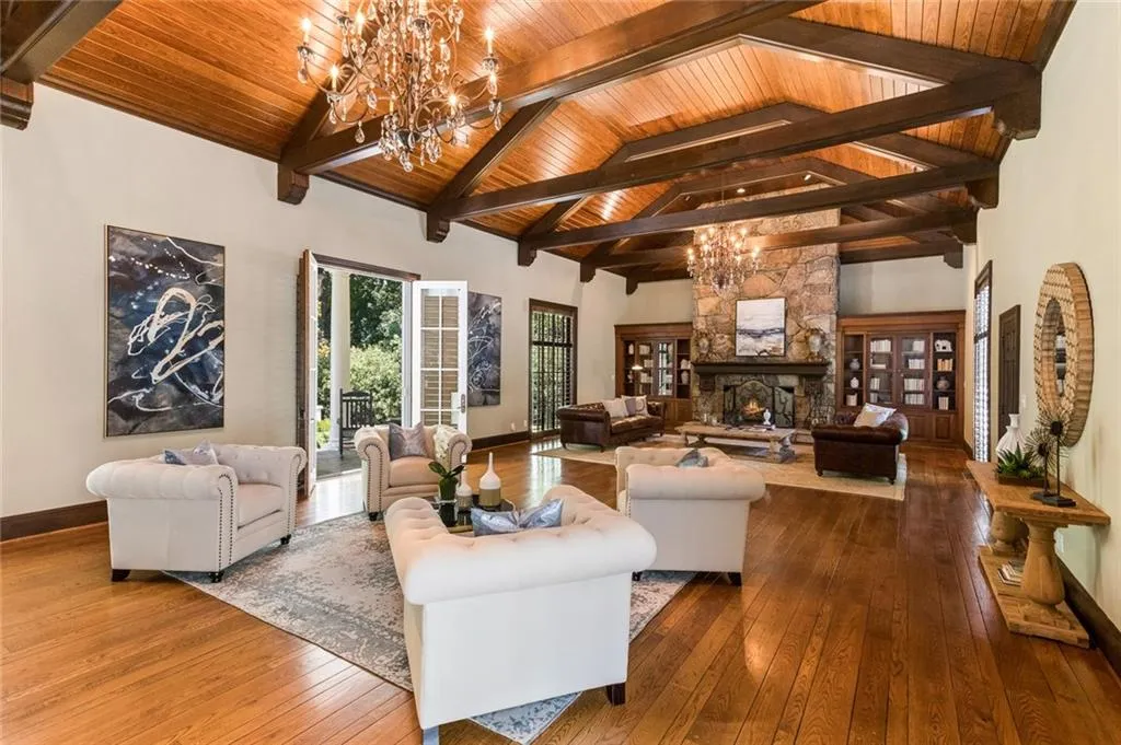 6330 Riverside Drive Nw, Sandy Springs, Georgia 30328, 6 Bedrooms Bedrooms, ,7 BathroomsBathrooms,Residential,Sold,6330 Riverside Drive Nw,6682224