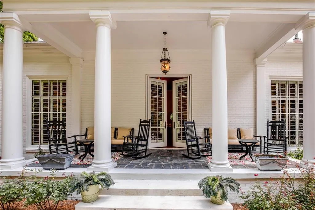 6330 Riverside Drive Nw, Sandy Springs, Georgia 30328, 6 Bedrooms Bedrooms, ,7 BathroomsBathrooms,Residential,Sold,6330 Riverside Drive Nw,6682224