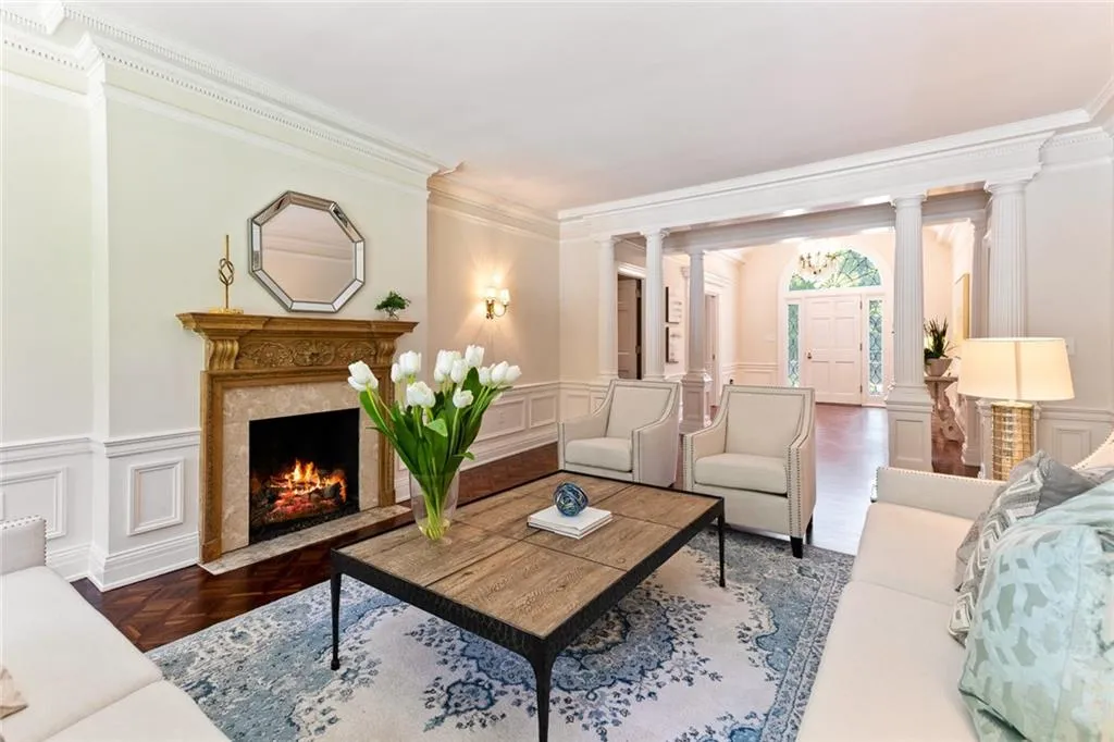 6330 Riverside Drive Nw, Sandy Springs, Georgia 30328, 6 Bedrooms Bedrooms, ,7 BathroomsBathrooms,Residential,Sold,6330 Riverside Drive Nw,6682224