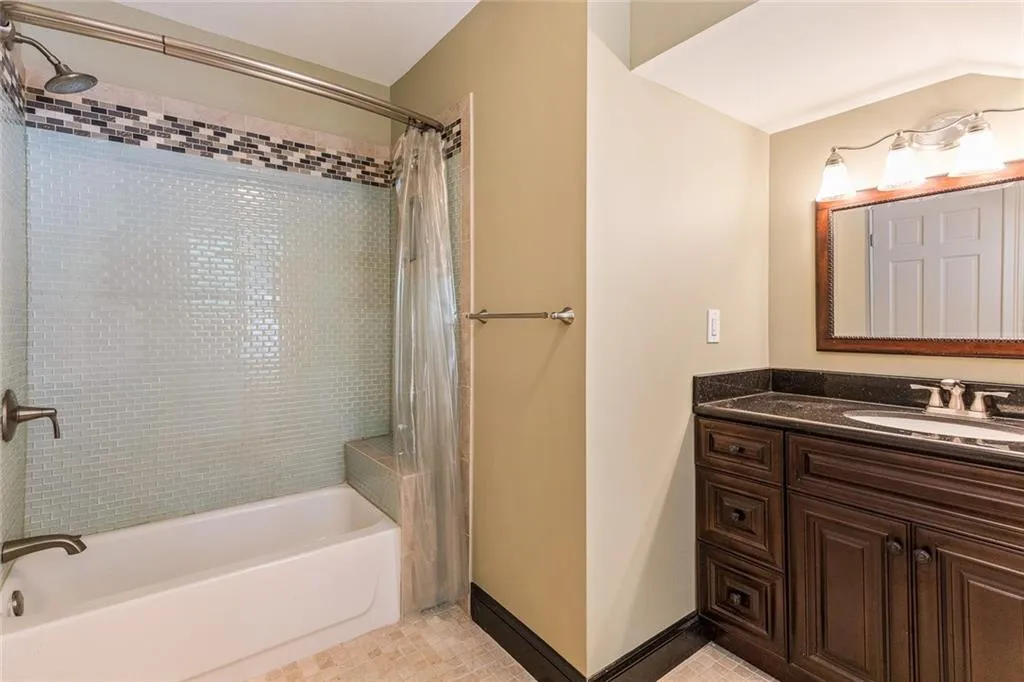 6330 Riverside Drive Nw, Sandy Springs, Georgia 30328, 6 Bedrooms Bedrooms, ,7 BathroomsBathrooms,Residential,Sold,6330 Riverside Drive Nw,6682224