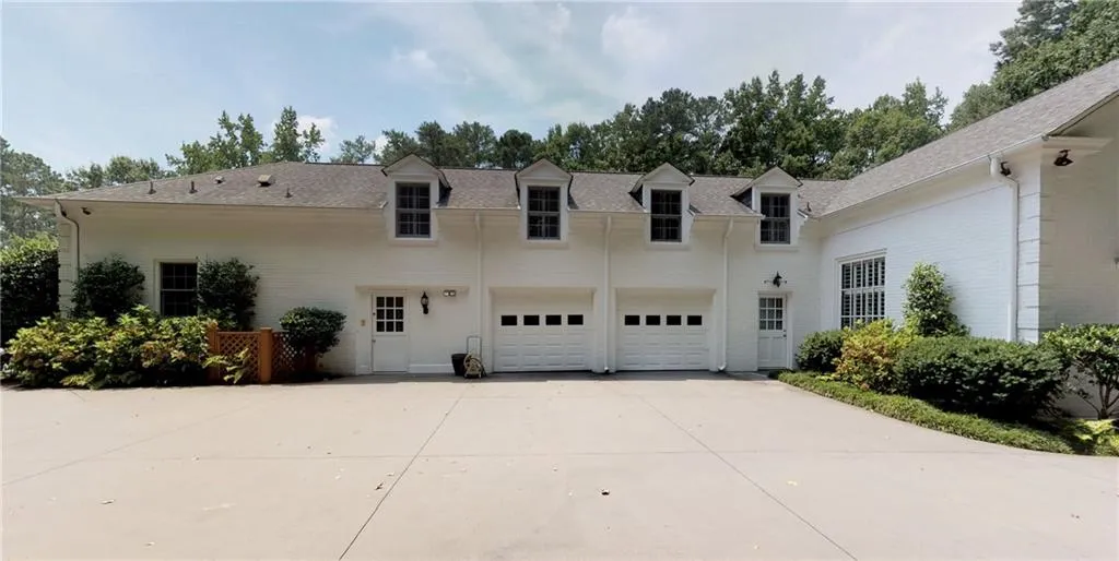 6330 Riverside Drive Nw, Sandy Springs, Georgia 30328, 6 Bedrooms Bedrooms, ,7 BathroomsBathrooms,Residential,Sold,6330 Riverside Drive Nw,6682224