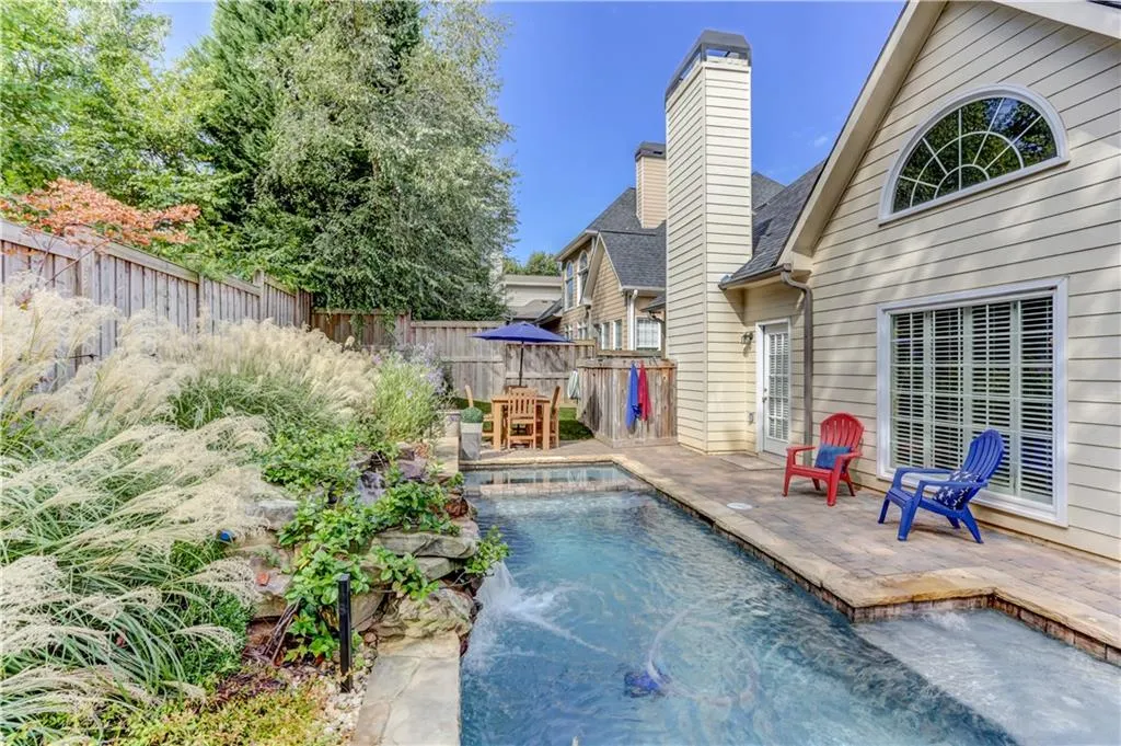 920 Lancaster Way, Sandy Springs, Georgia 30328, 3 Bedrooms Bedrooms, ,2 BathroomsBathrooms,Residential,Sold,920 Lancaster Way,6617955