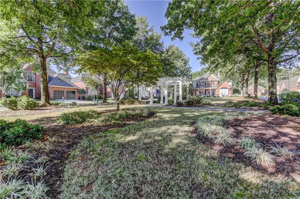 920 Lancaster Way, Sandy Springs, Georgia 30328, 3 Bedrooms Bedrooms, ,2 BathroomsBathrooms,Residential,Sold,920 Lancaster Way,6617955