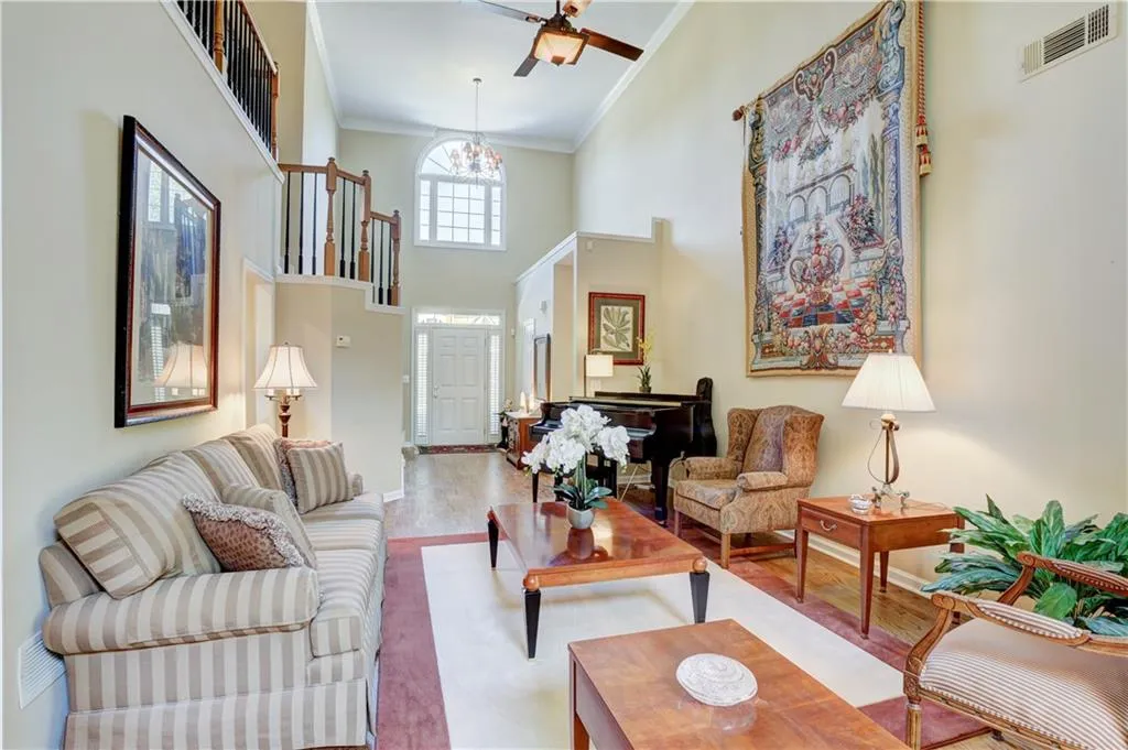 920 Lancaster Way, Sandy Springs, Georgia 30328, 3 Bedrooms Bedrooms, ,2 BathroomsBathrooms,Residential,Sold,920 Lancaster Way,6617955