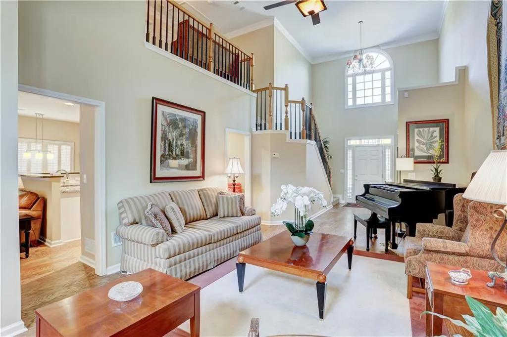 920 Lancaster Way, Sandy Springs, Georgia 30328, 3 Bedrooms Bedrooms, ,2 BathroomsBathrooms,Residential,Sold,920 Lancaster Way,6617955