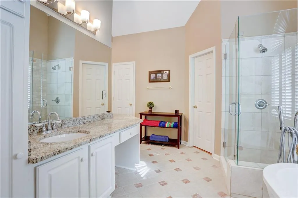 920 Lancaster Way, Sandy Springs, Georgia 30328, 3 Bedrooms Bedrooms, ,2 BathroomsBathrooms,Residential,Sold,920 Lancaster Way,6617955