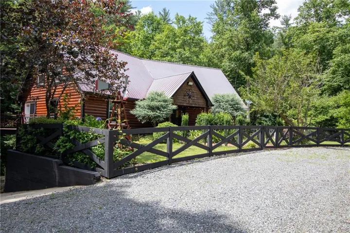 312 Learh Lane, Ellijay, Georgia 30540