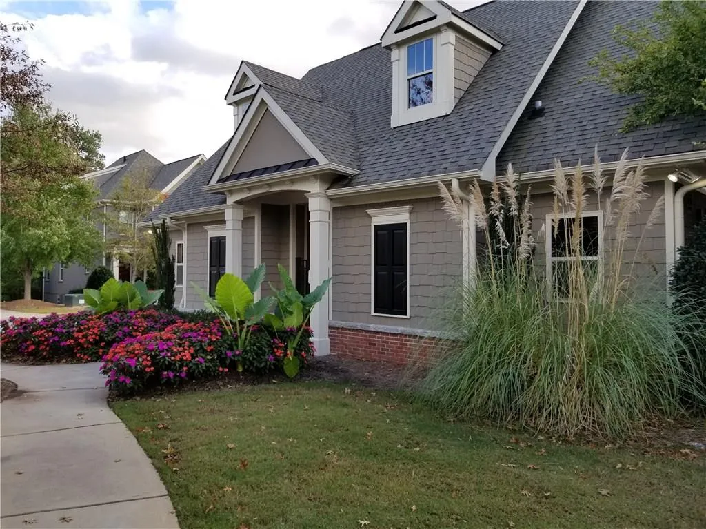 7205 Highland Bluff, Sandy Springs, Georgia 30328, 3 Bedrooms Bedrooms, ,3 BathroomsBathrooms,Residential,Sold,7205 Highland Bluff,6082369